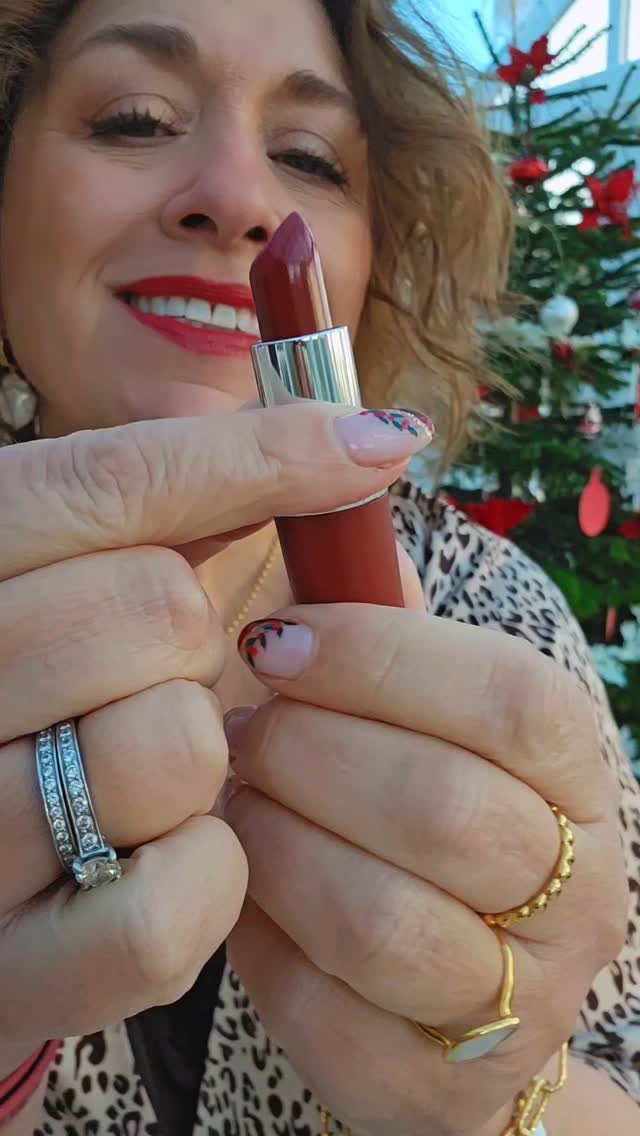 Instagram post by @dressedtothemax for Needs No Label. Caption reads: Morning, I hope you've had a good Christmas so....