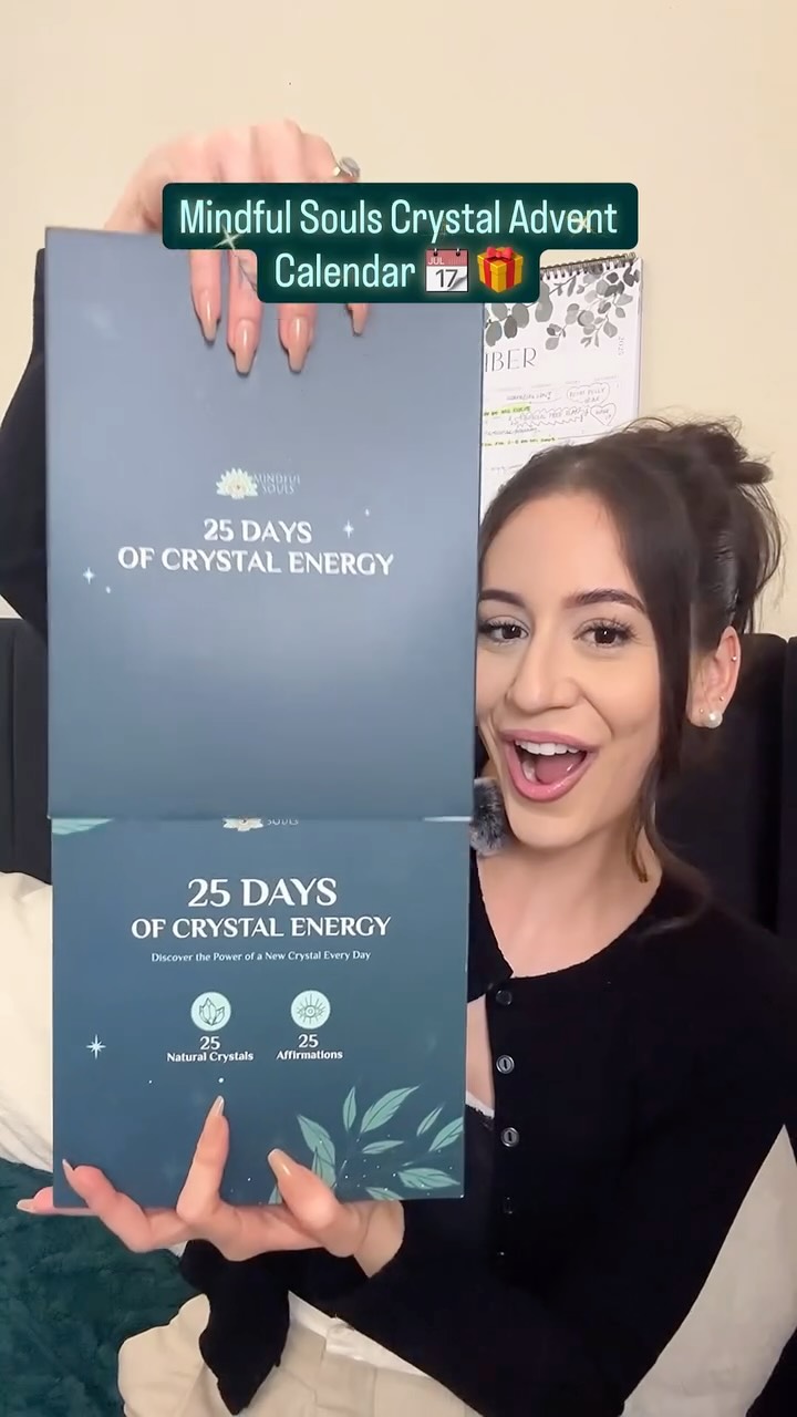 Instagram post by @mymoongirlreadings for Mindful Souls. Caption reads: [...] MOONGIRL35 🎁 I’ve teamed up with....