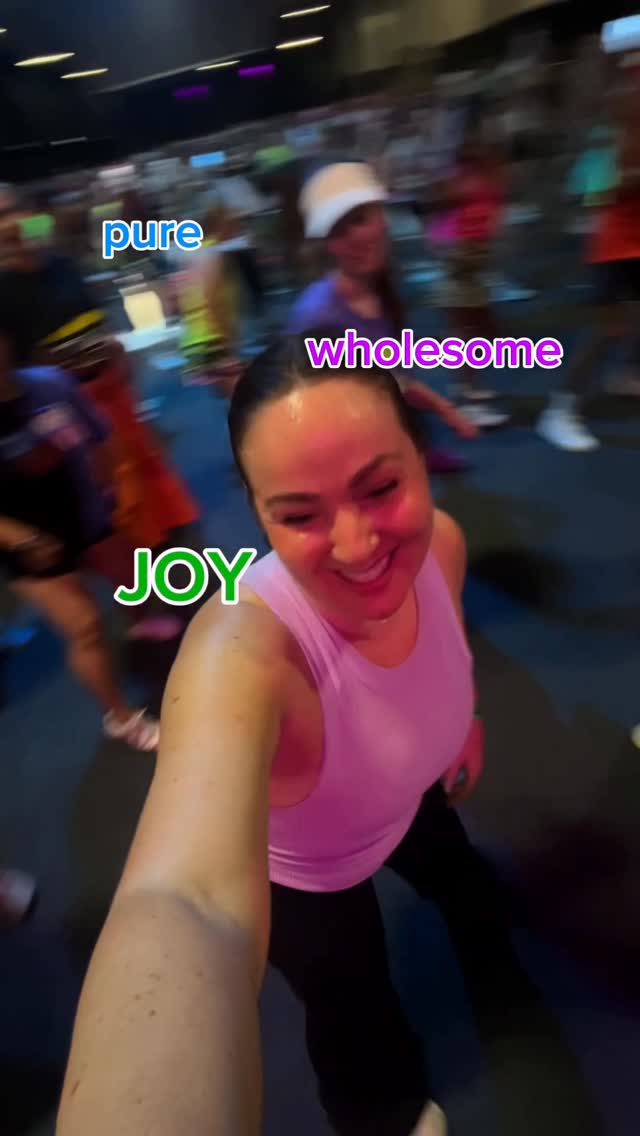 Instagram post by @samirose for Zumba. Caption reads: [...] are still kicking, that was SO much fun!....