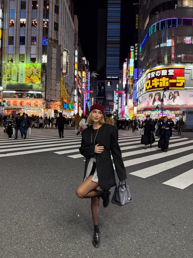 Instagram post by @gamze_ercel for Penti. Caption reads: Pentilicious in Tokyo ♥️🥢 #Pentilicious....