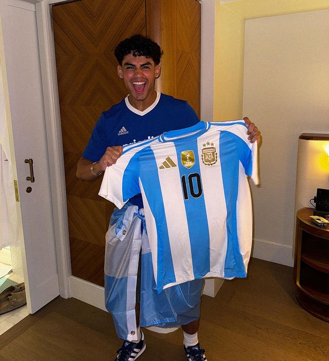 Instagram post by @alejandrosario for Priceline. Caption reads: THE CURSE IS BROKEN ARGENTINA ARE CHAMPIONS....