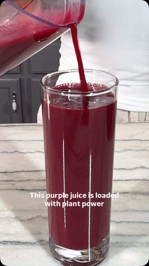 Instagram post by @healthyveganeating for Kuvings. Caption reads: [...] Powerful Purple Juice #ad I’m used my....