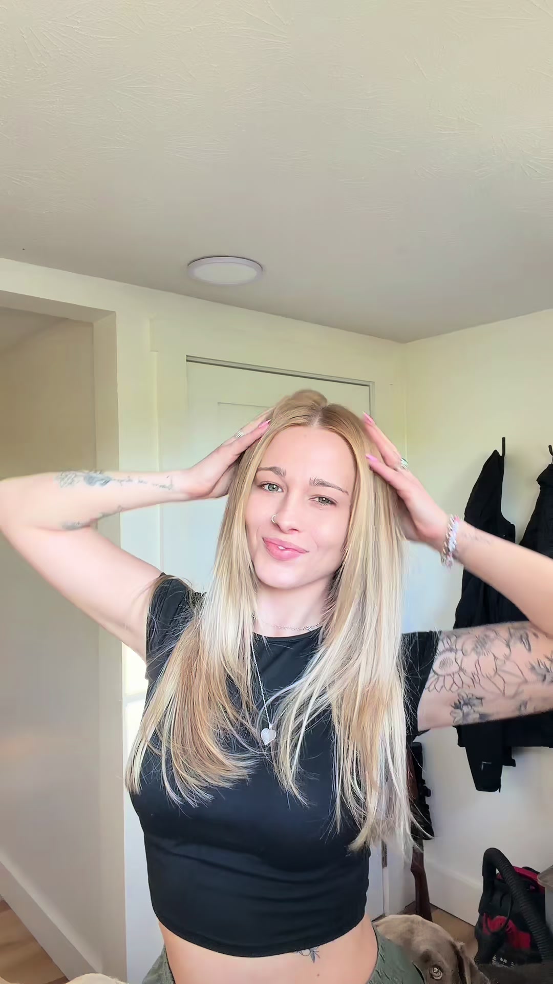 TikTok post by @mykaylawhitman28 for Goo Goo Hair. Caption reads: [...] color #1622 #hairextensions #ktips....