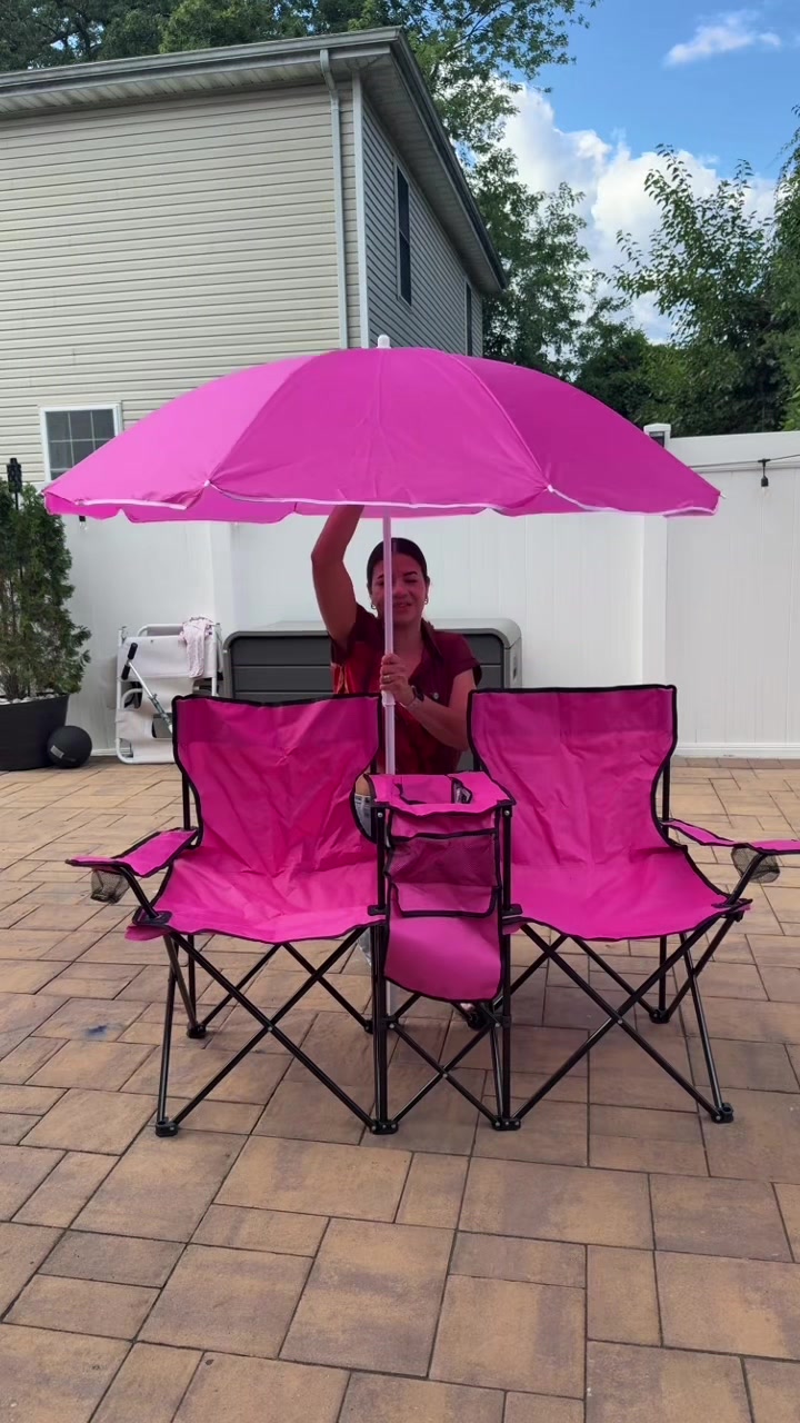 TikTok post by @nellyacevedo for Costway. Caption reads: Sillas+sombrilla+cooler= verano 🏖️✨ @Costway.US....