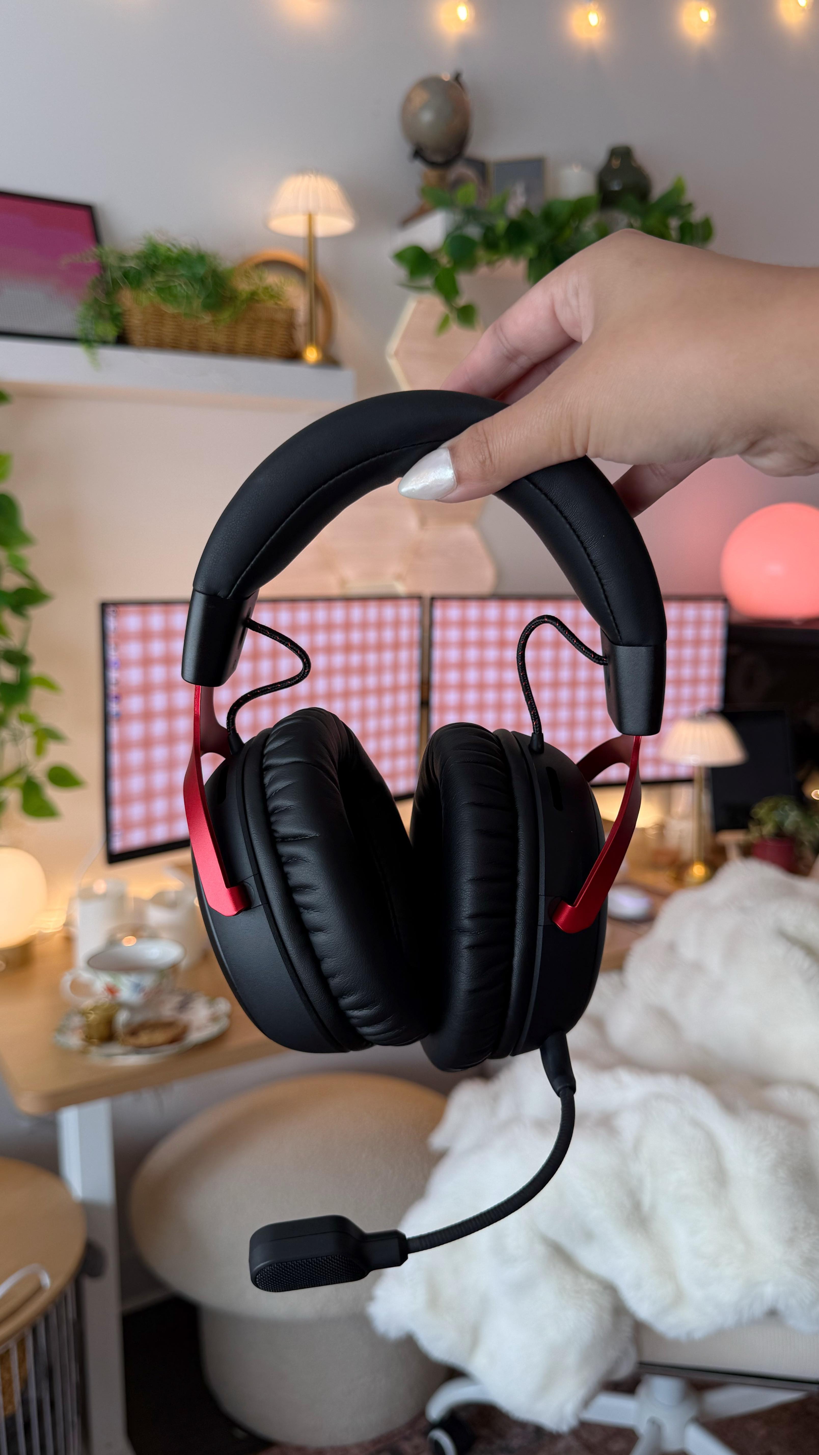 Instagram post by @cozycornerkai for HyperX. Caption reads: #AD | Pretty sure my ears have never known luxury....