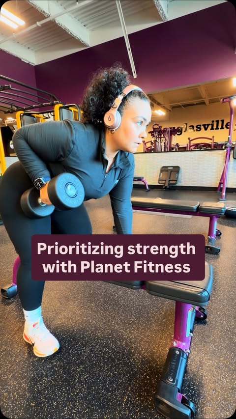 Instagram post by @its.avelyn for Planet Fitness. Caption reads: [...] me in getting stronger in 2026 at....