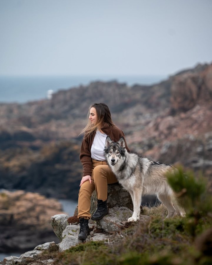 Instagram post by @odens_life for Astrid Wild. Caption reads: [...] Advertising / fleece and pants from....