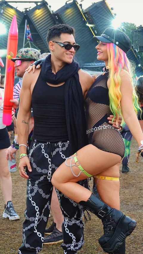 Instagram post by @christinamontaldo for iHeartRaves. Caption reads: Much better 😇 🖤

Fitted in @iheartraves head to....