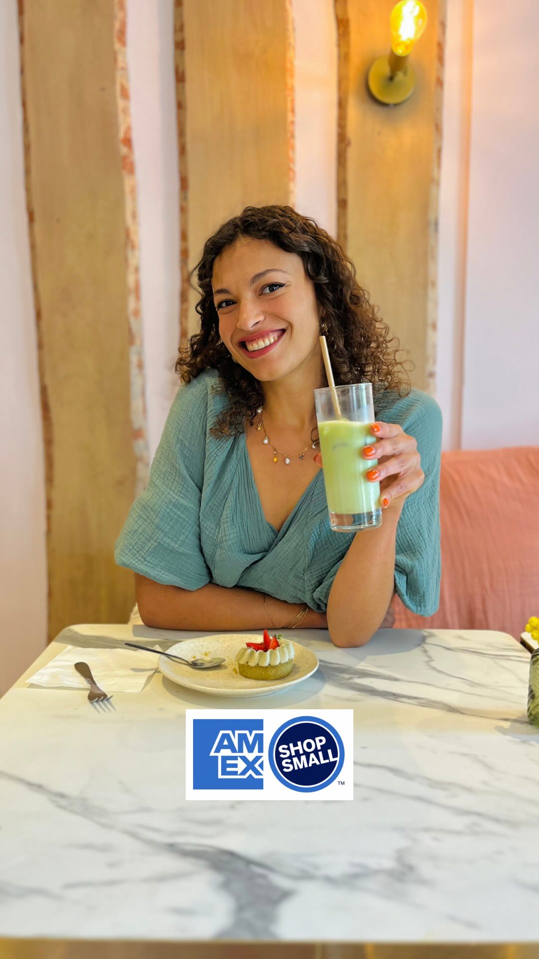 Instagram post by @mange.ris.aime for American Express. Caption reads: Deux rives, une même envie : soutenir les....