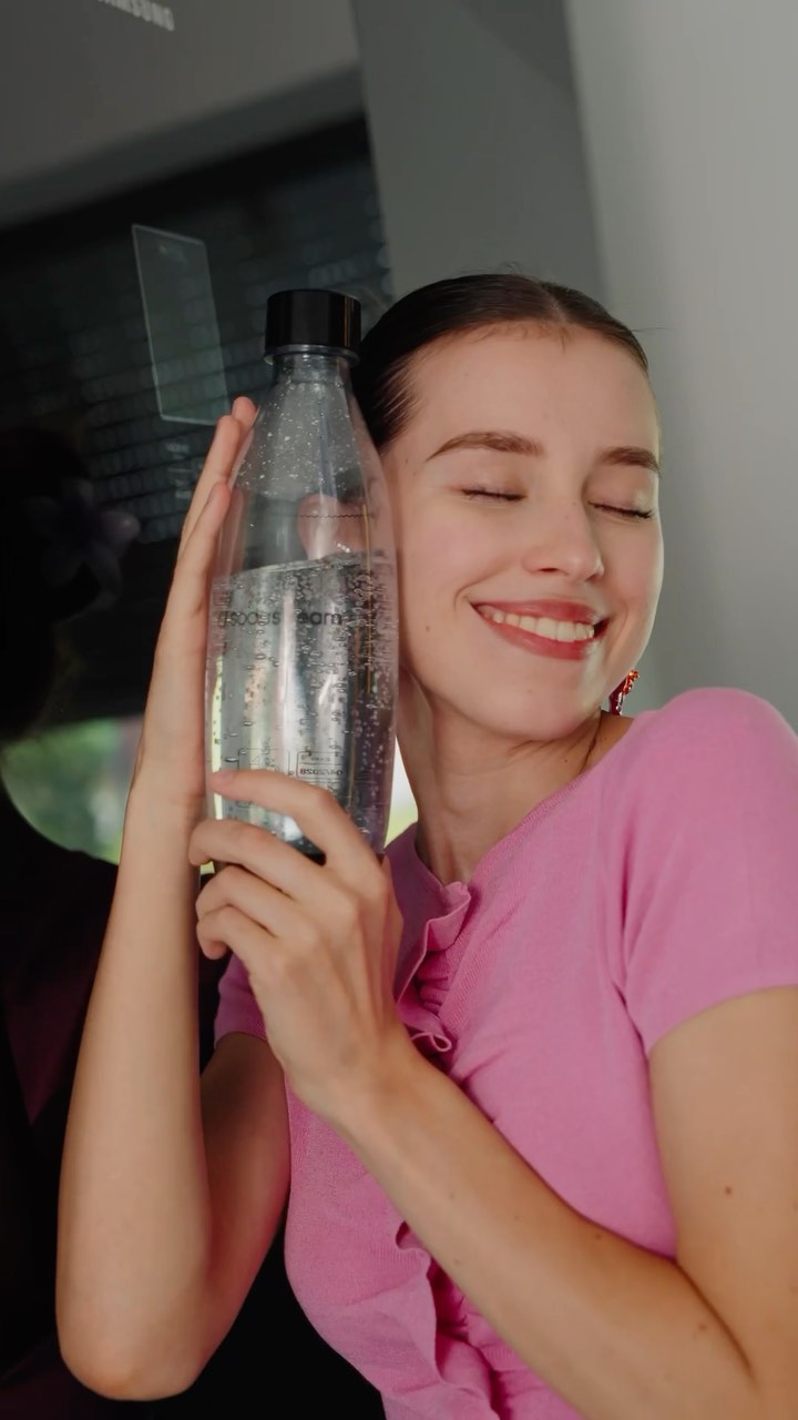 Instagram post by @ania_dubinska for SodaStream. Caption reads: [reklama] Kiedy Twój chłopak jest magikiem 😂💦🪄....