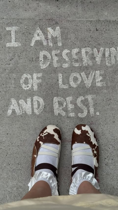 Instagram post by @kyladrichardson for ISDIN. Caption reads: YOU OWE ME MY MONEY @isdinusa @isdin IS THIS HOW....