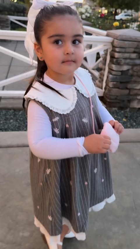 Instagram post by an influencer for Dave & Bella. Caption reads: [...] and tiny hearts + bows, this....