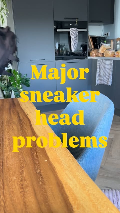 Instagram post by @sneakerheadsnl for New Balance. Caption reads: [...] #sneakerhead #groceryshopping #newbalance |....