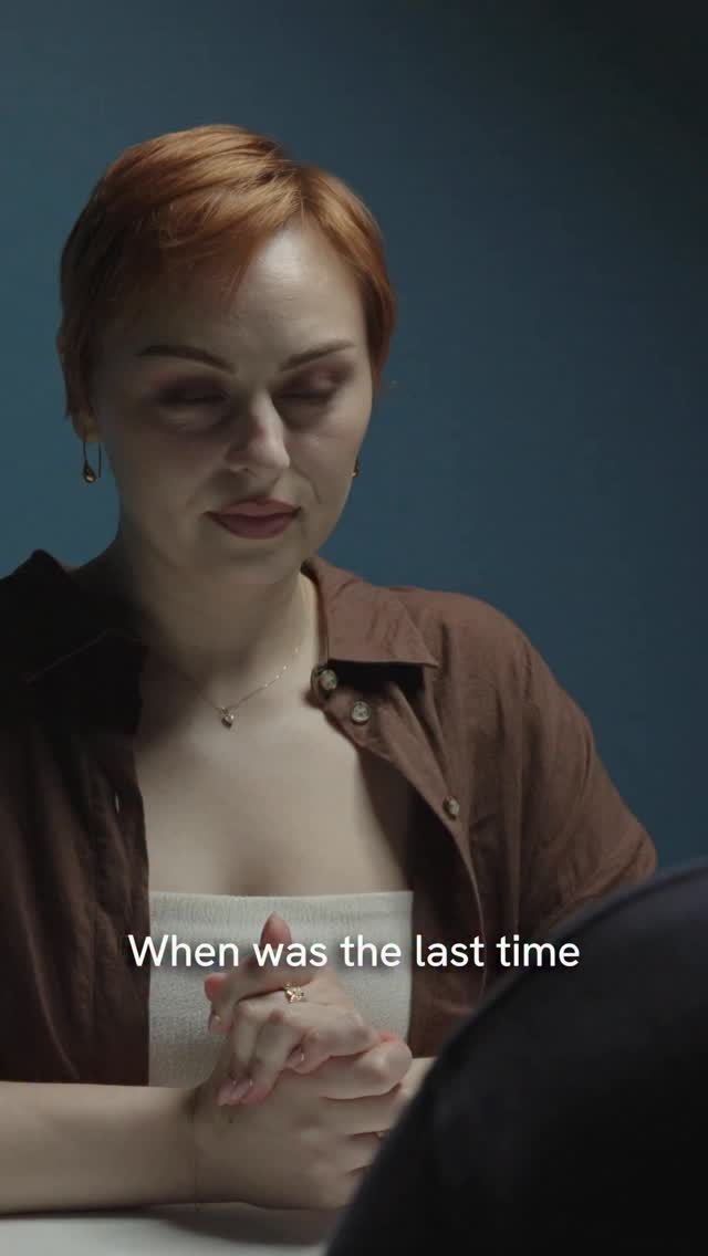 Instagram post by @alexandra_anele for rephr. Caption reads: 👀.