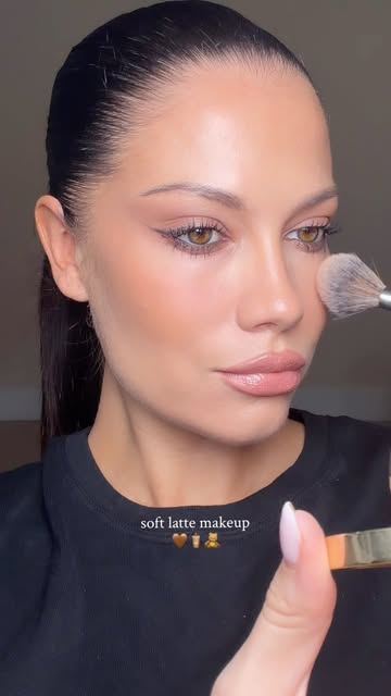 Instagram post by @jacintaspencer for NUDESTIX. Caption reads: [...] Bronze Le Stick Soleil 130 Sunset Doré....