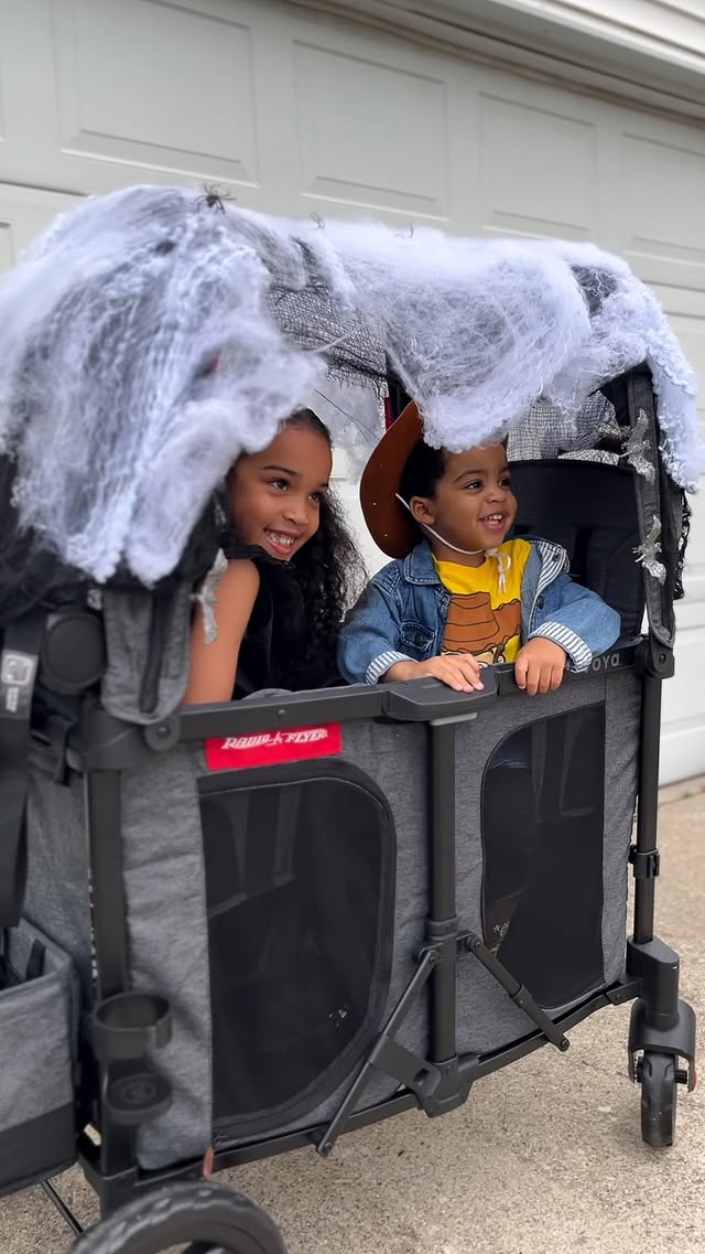 Instagram post by @lex.bae_ for Radio Flyer. Caption reads: [...] whole lot better! 👻🎃😍👏🏾 with the....