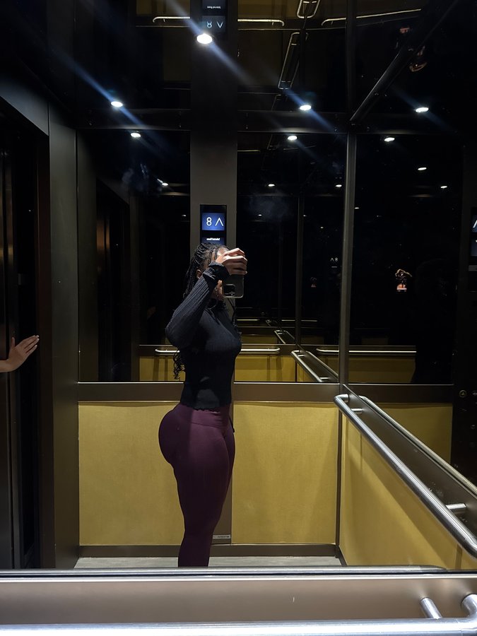 Instagram post by @nemoqueen_ for Prozis. Caption reads: Built. Not bought💕 

1:1 online coaching....