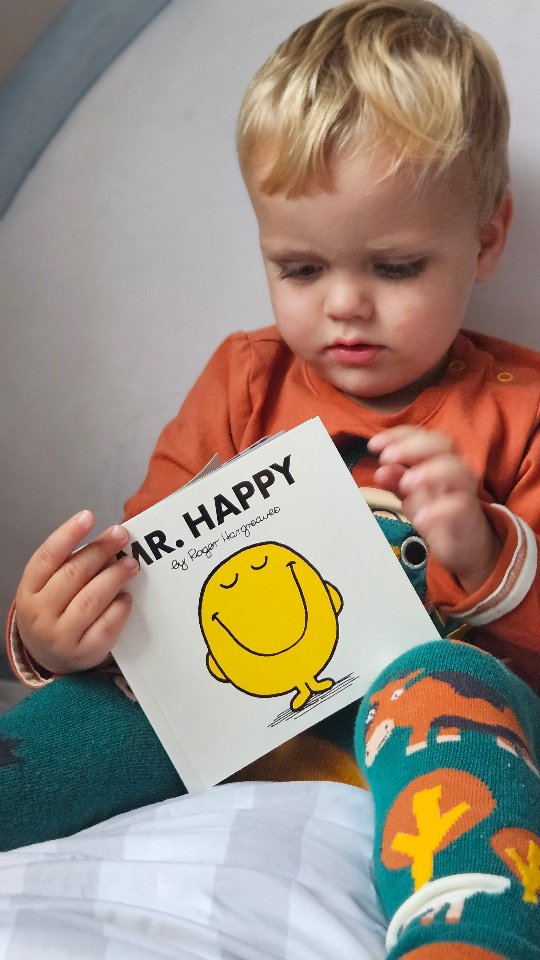 Instagram post by @jasminexlydia for Books2Door. Caption reads: (ad) Back to school made easy with @books2dooruk....