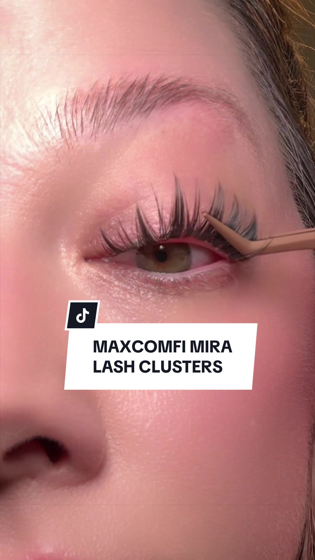 TikTok post by @brittanyttstexas for MaxComfi Lashes. Caption reads: [...] #fashiondeals #maxcomfi #lashes @MaxComfi....