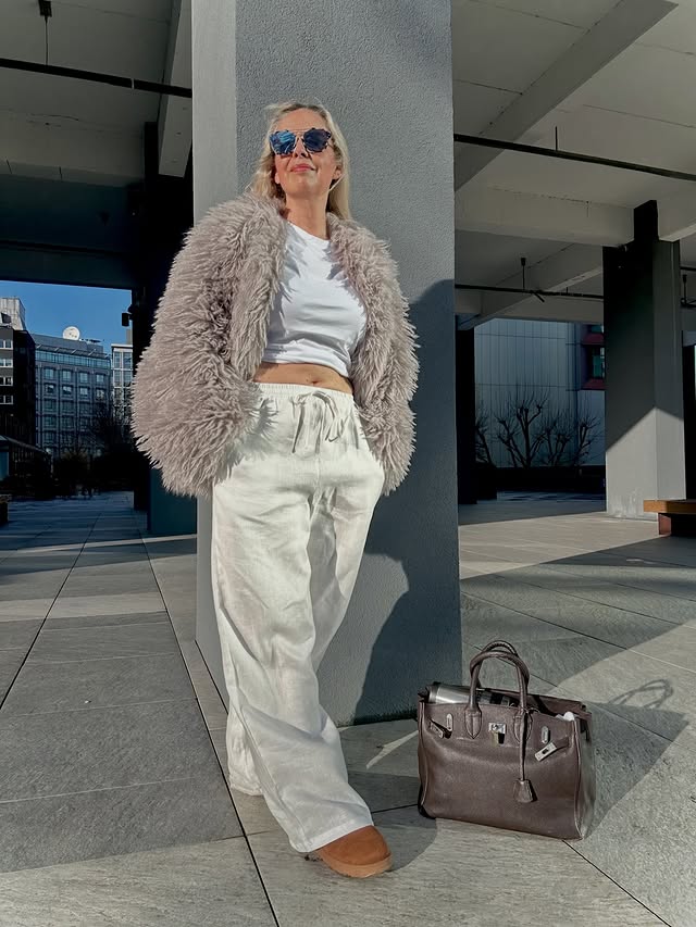 Instagram post by @chic50style for Linticoshop. Caption reads: [...] Wearing my white linen trousers from....