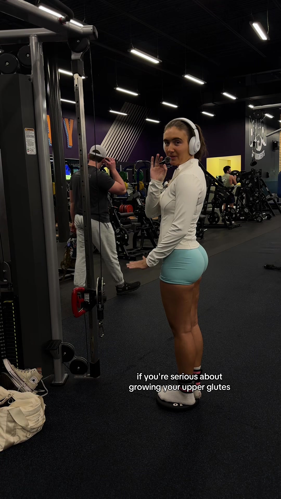 TikTok post by @brookepoulton for Gymreapers. Caption reads: [...] glute medius cable kickbacks! @DFYNE....