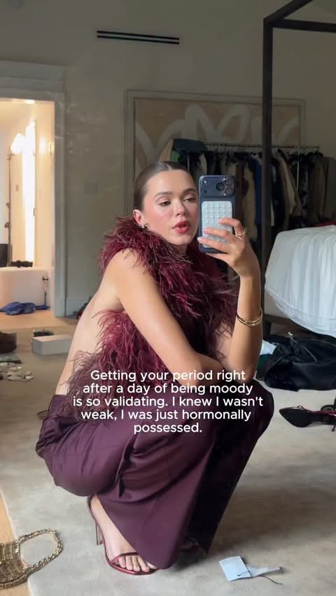 Instagram post by @valerialipovetsky for STUART WEITZMAN. Caption reads: It all suddenly makes sense 

Outfit @ilathebrand....