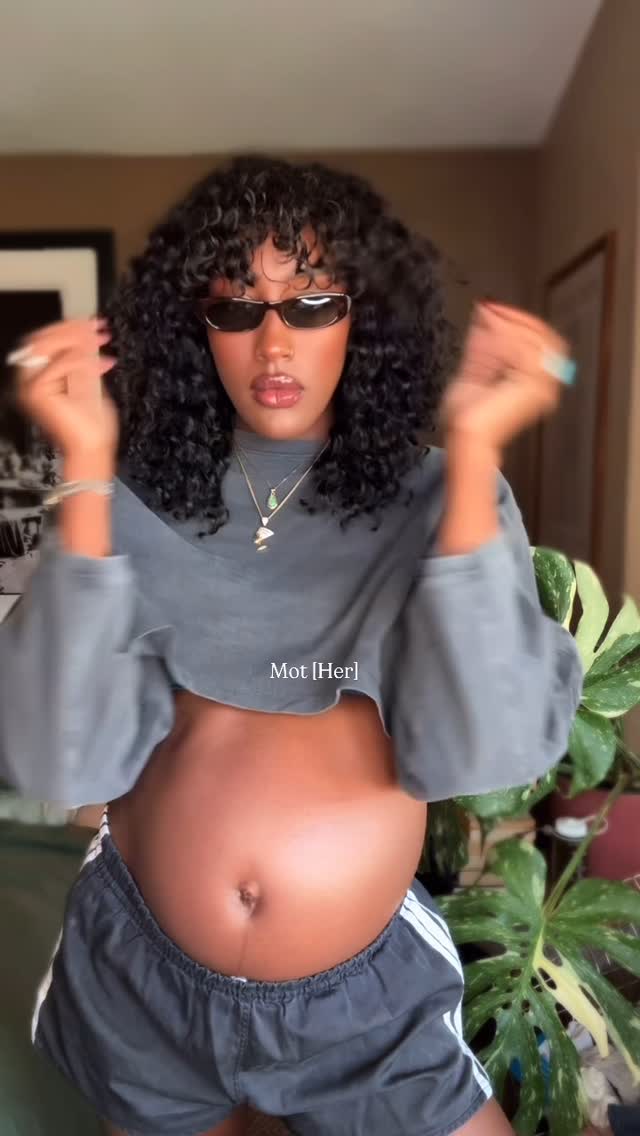 Instagram post by @dravonrangel for SmartBuyGlasses. Caption reads: who ever told you that you couldn’t be fly 
and be....