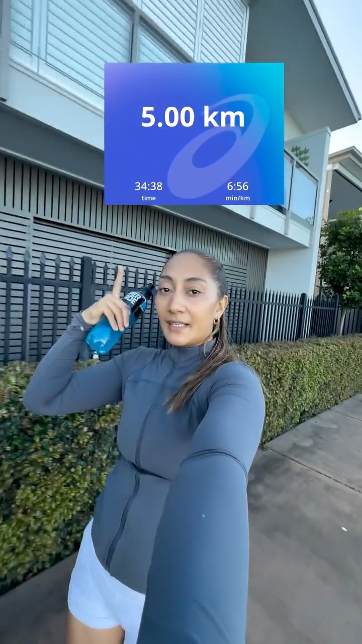 Instagram post by @valaree.ahern for POWERADE. Caption reads: Let’s hit a new 5k PB on another mum and bub run.....