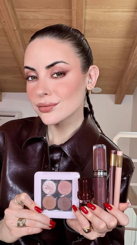 Instagram post by @giuliasinesi for NABLA Cosmetics. Caption reads: Ad Cherry Brown Look by @nablacosmetics Cupid’s....
