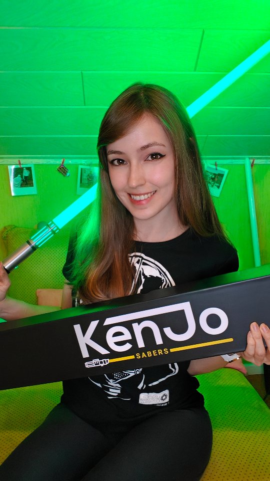 Instagram post by @madsmylex for KenJo Sabers. Caption reads: Advertentie @kenjo_sabers | Kenjosabers is back....