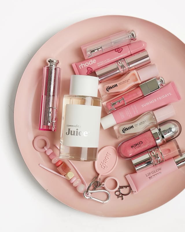 Instagram post by @cindyvdgraaf for Commodity Fragrances. Caption reads: Juicy season is coming! All we want in Spring is....