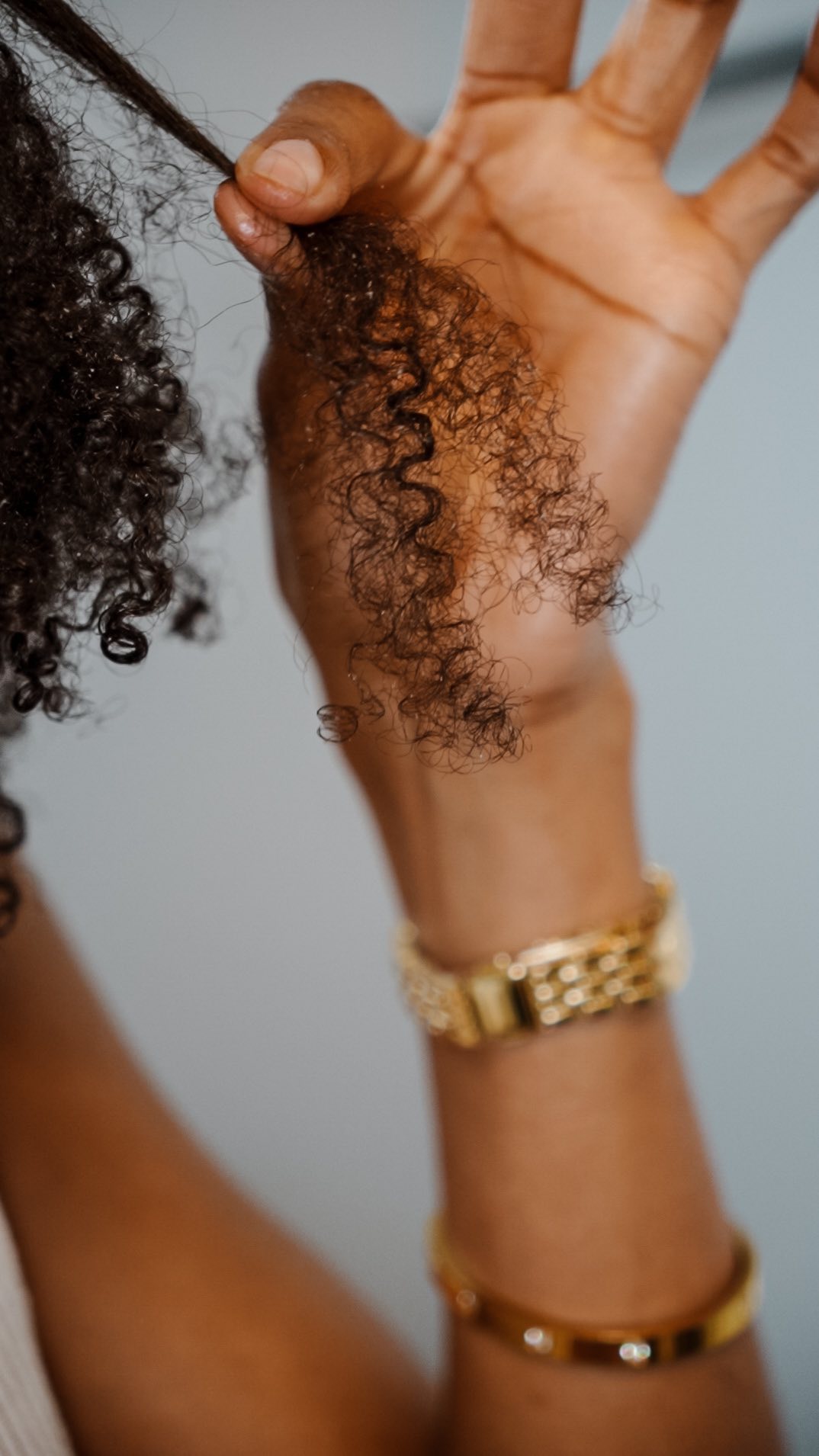Instagram post by @slimreshae for Sally Beauty. Caption reads: this is my favorite way to refresh my fro when i....