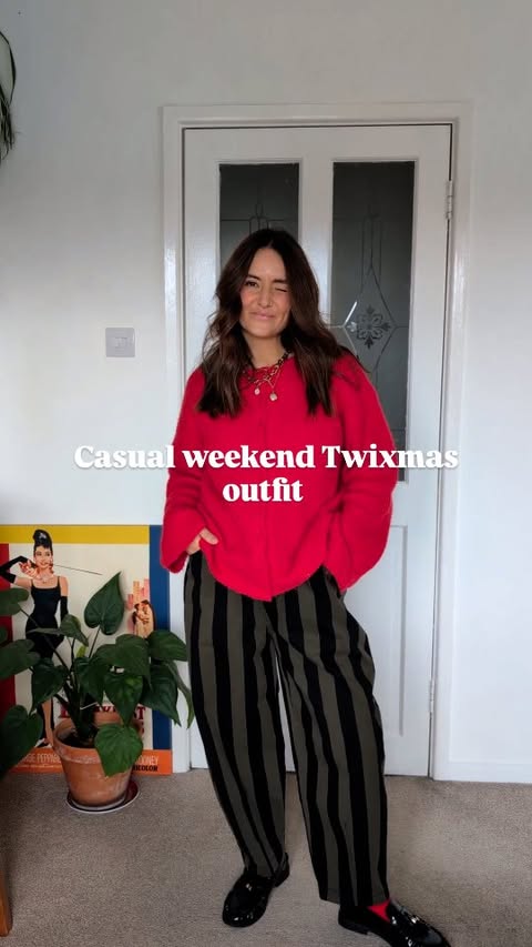 Instagram post by @lauradopamineoutfits for Abbott Lyon. Caption reads: Easy outfit for this strange ol' time when time....