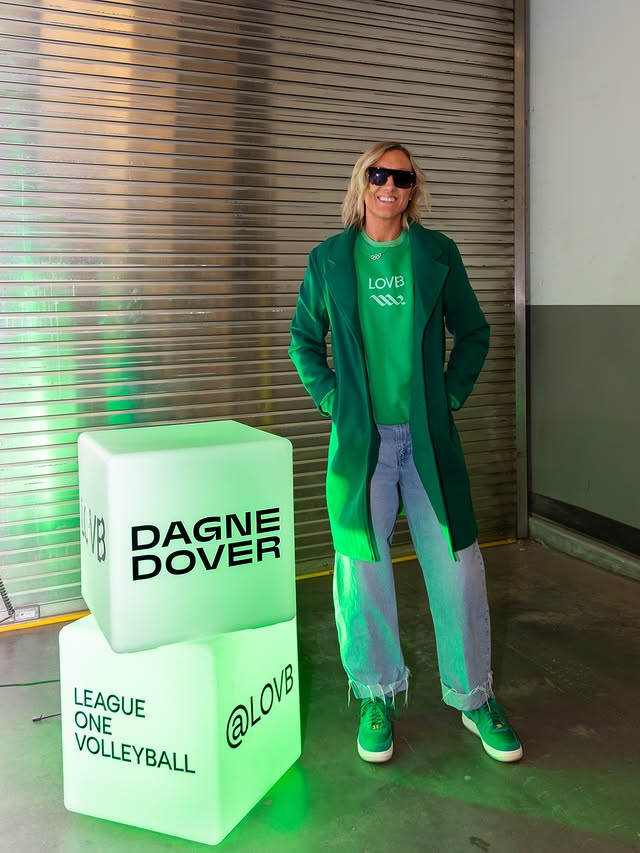 Instagram post by @lovbneb for Dagne Dover. Caption reads: [...] TONIGHT 💚 Tunnel Walk presented by....