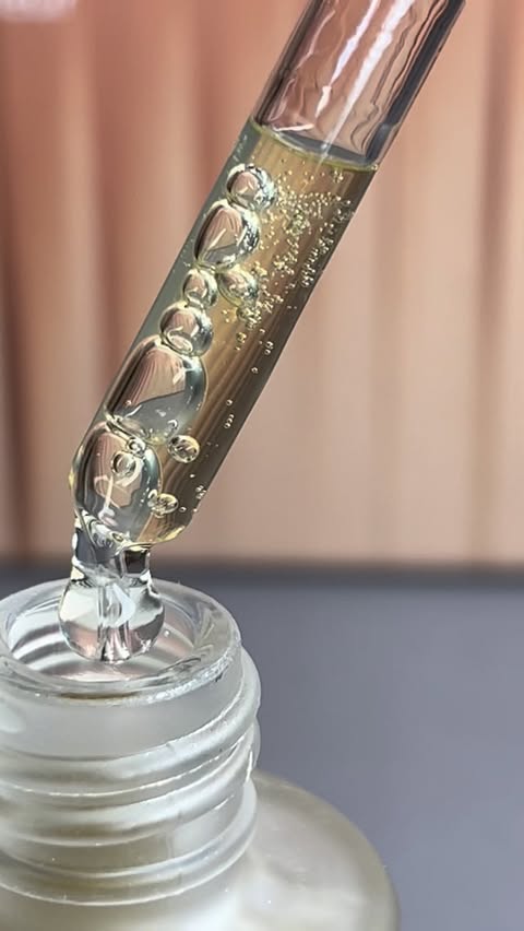 Instagram post by @bee.b.eauty for Chāmpo Haircare. Caption reads: Right now, I’m being extremely mindful about my....