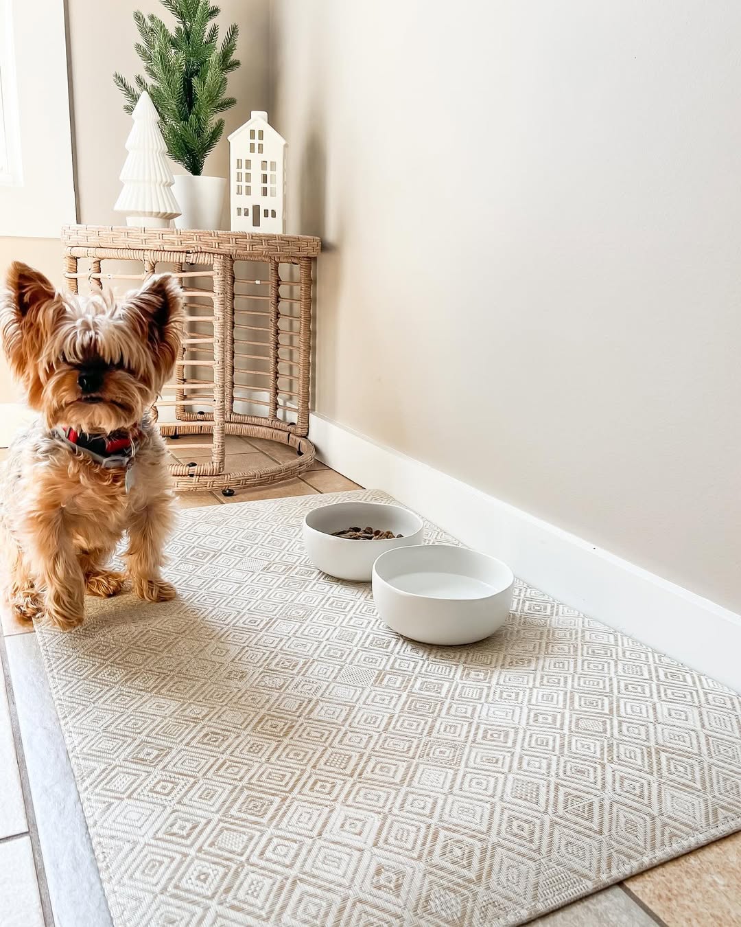 Instagram post by @courtney_sherrill_ for Chilewich. Caption reads: #ad Holiday decorating is in full swing and I am....