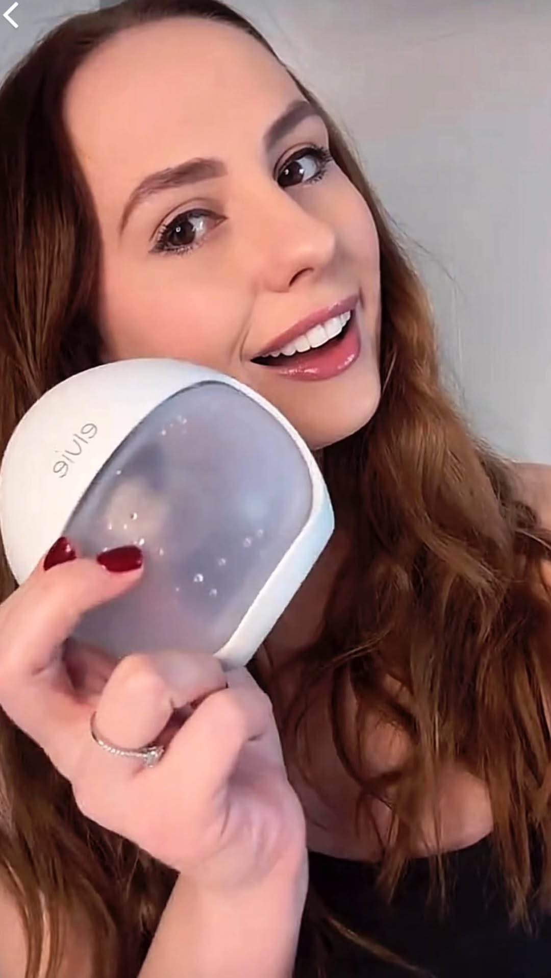 Instagram post by @lifewithsunnieandfreddie for Elvie. Caption reads: So I am currently 6 weeks postpartum and for the....