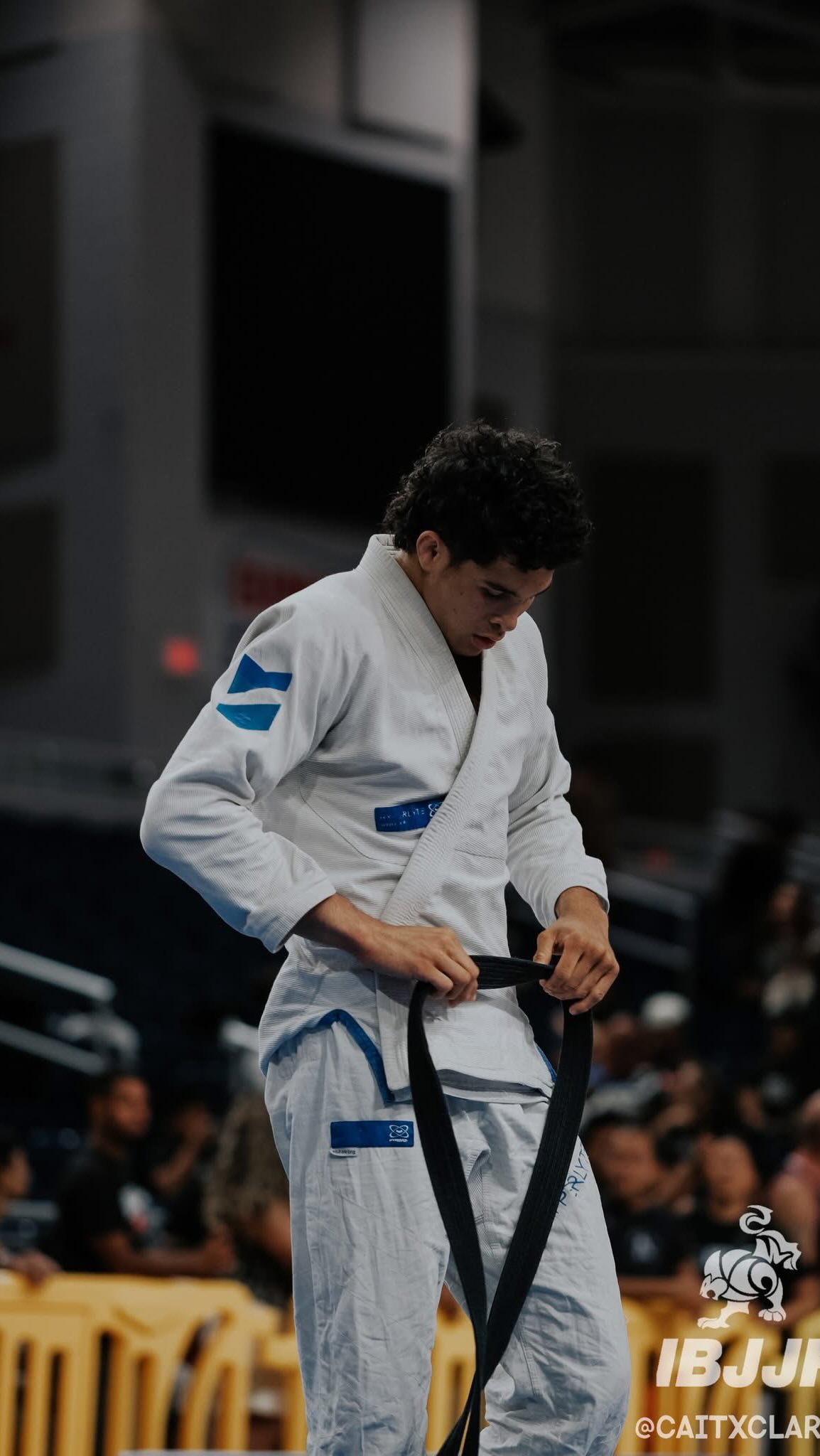 Instagram post by @ethanmajorjj for Hyperfly. Caption reads: [...] Open Weight Division 🥷 Sponsors:....