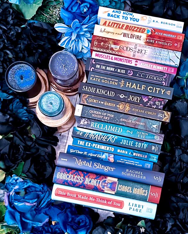 Instagram post by @nsiabblog for Casablanca Books. Caption reads: What book are you starting out the week reading?....
