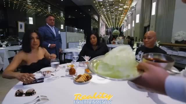 Instagram post by @realityentertainmenttv for We TV. Caption reads: ‘The Braxtons’ — Season 2 | Towanda, Toni & Trina....