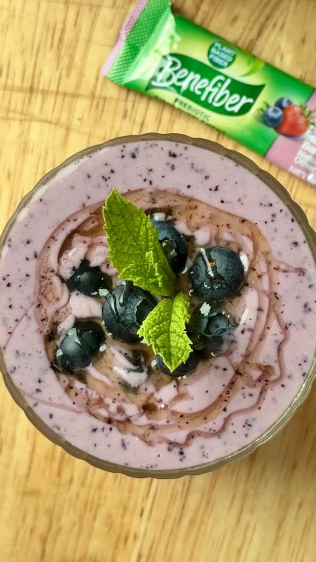 Instagram post by @thehealthyhophead for Benefiber. Caption reads: #ad Honey Blueberry Smoothie✨ made with @benefiber....
