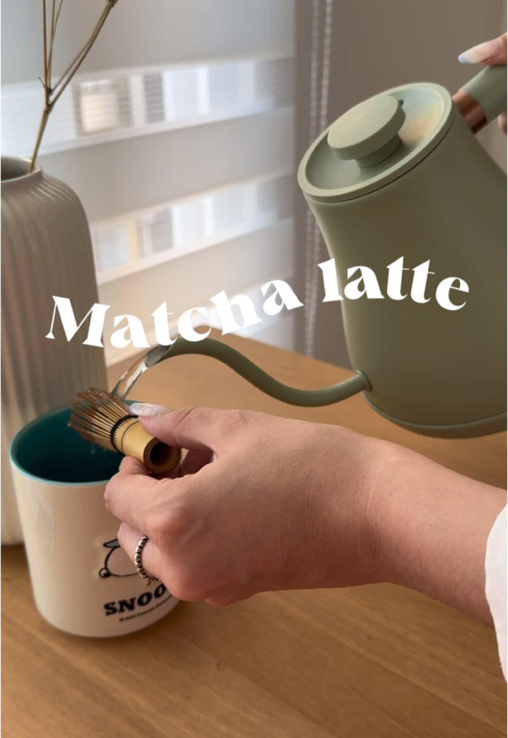 TikTok post by @constallen for Santa Isabel. Caption reads: [...] ✨🫶🏻 #MatchaLatte #SantasOfertas @Santa....