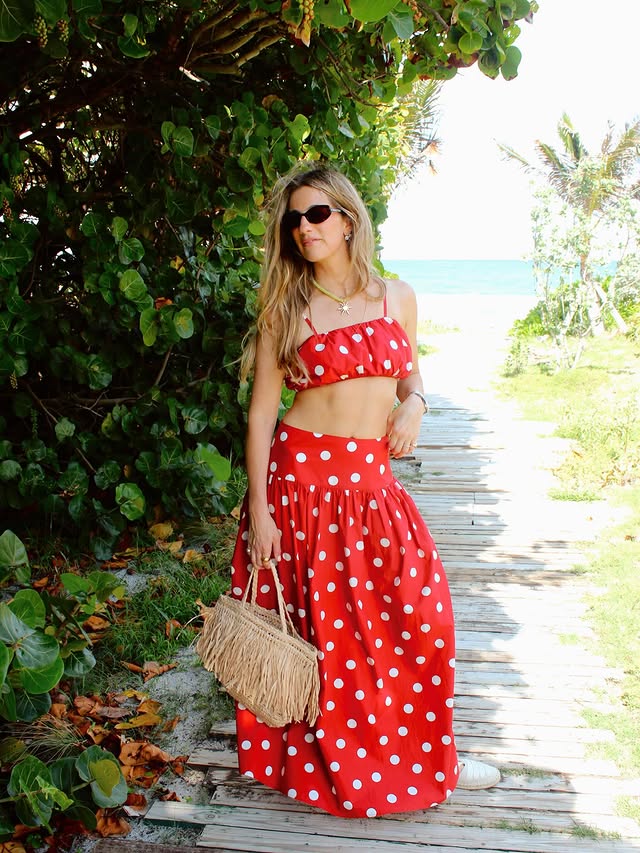 Instagram post by @alexandrasistodaniel for LOFT. Caption reads: About to be living that summer life in @loft beach....
