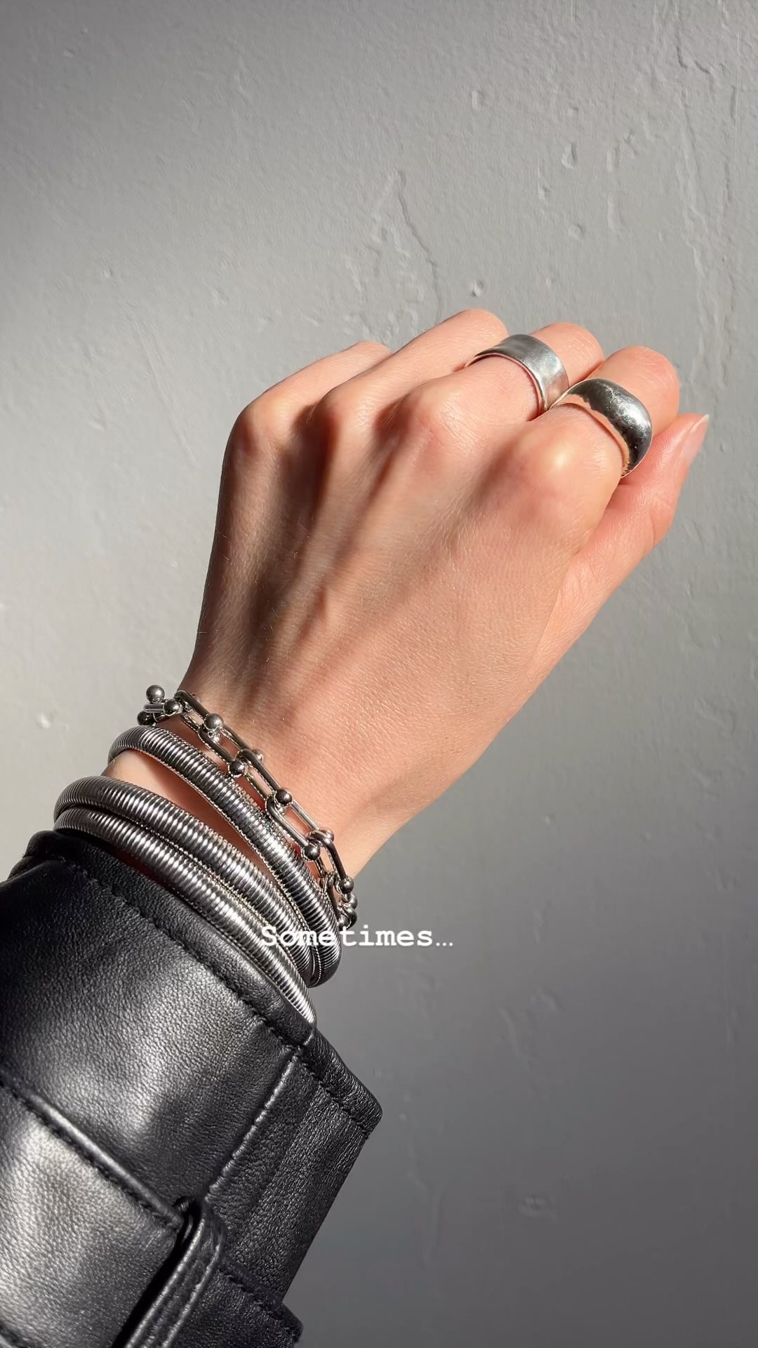 Instagram post by @foodbooksjewels_ for Luv Aj. Caption reads: [...] 
Save for jewelry inspo

@monicavinader....