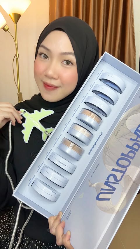 Instagram post by @mokmalanjani for Focallure. Caption reads: PR Package Focallure Unstoppable Blue Series💙 • 6....