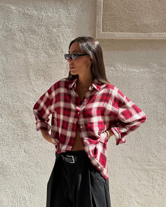 Instagram post by @maledimiele for Pull&Bear. Caption reads: being a girl in madrid 🍒 publi @pullandbear.