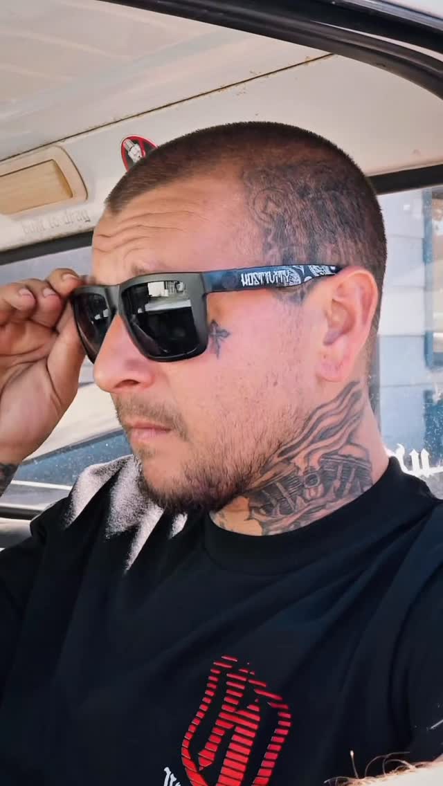 Instagram post by @str8up_rogerdood for Heat Wave Visual. Caption reads: [...] with one of my day one sponsorships....