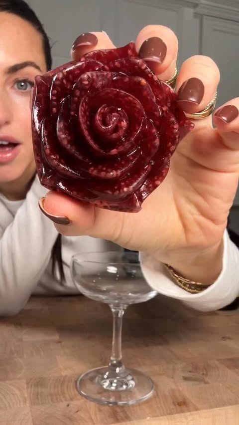 Instagram post by @lainiecooks_ for Health-Ade Kombucha. Caption reads: My bubbly chia refresher ✨A 3-ingredient glow from....