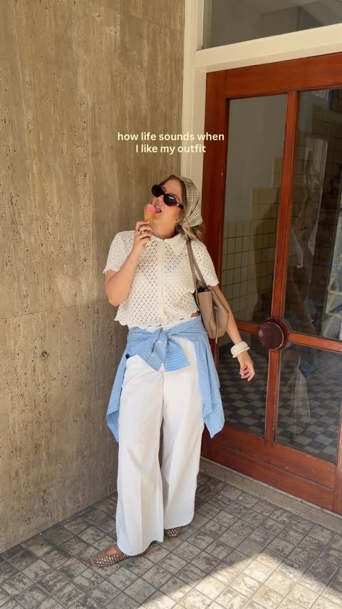 Instagram post by @lisahoogendoorn for American Eagle. Caption reads: [...] ice cream = instant good mood 🍦💫....