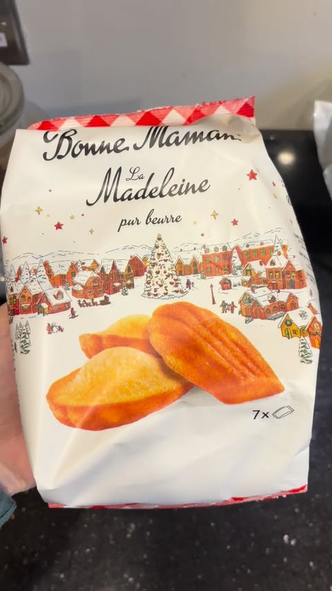 Instagram post by @foodyoozy for Bonne Maman. Caption reads: [...] must buy. Provided and distributed by....